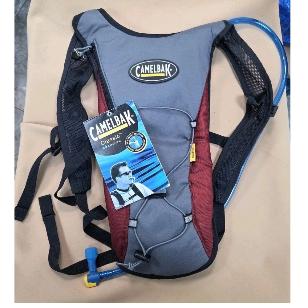 CamelBak Classic Hydration Pack 70oz 2L Graphite Burgundy 60005 NWT
